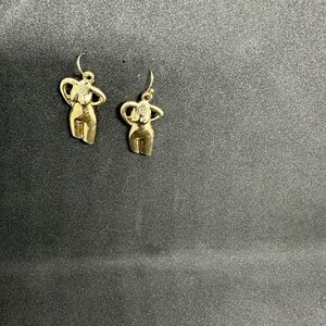 Elegant Gold Earrings